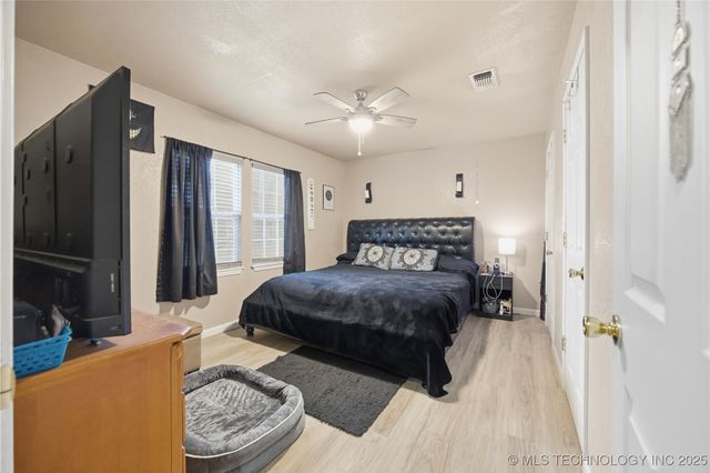 215 E Fuller Street, Tahlequah, OK 74464