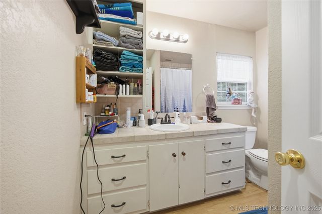 215 E Fuller Street, Tahlequah, OK 74464