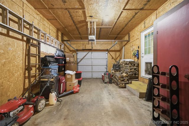 215 E Fuller Street, Tahlequah, OK 74464