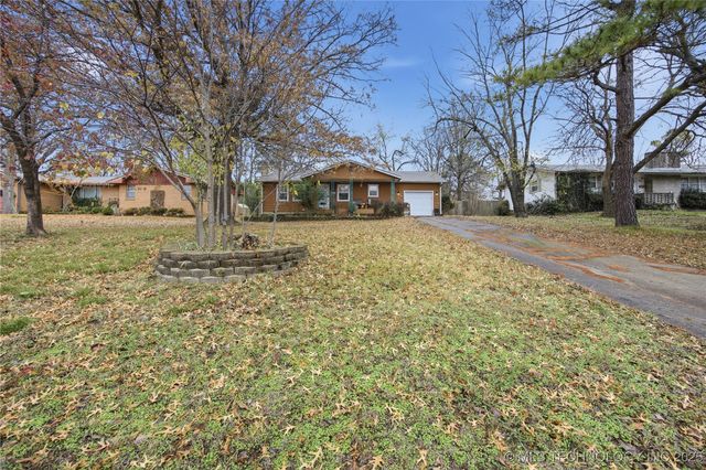 215 E Fuller Street, Tahlequah, OK 74464