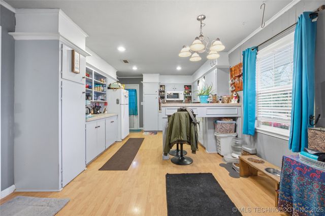 215 E Fuller Street, Tahlequah, OK 74464