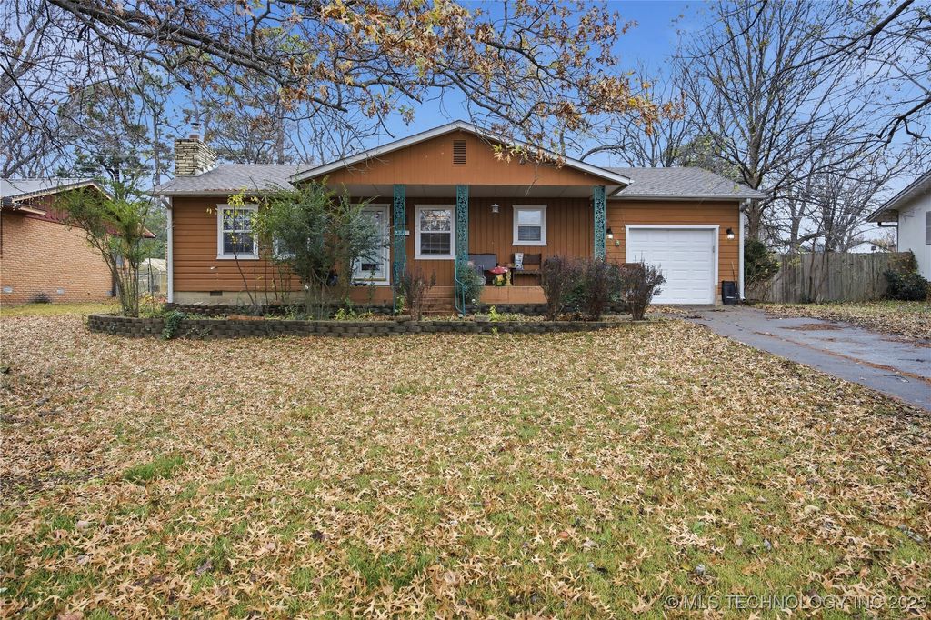 215 E Fuller Street, Tahlequah, OK 74464