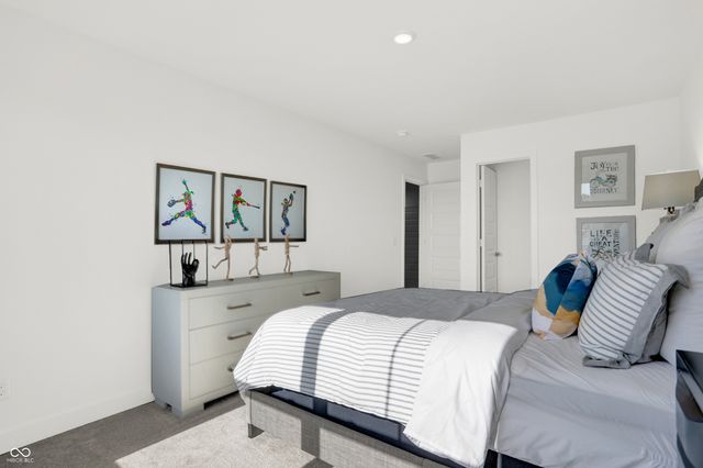 1643 Colorado Spruce Way, Greenfield, IN 46140