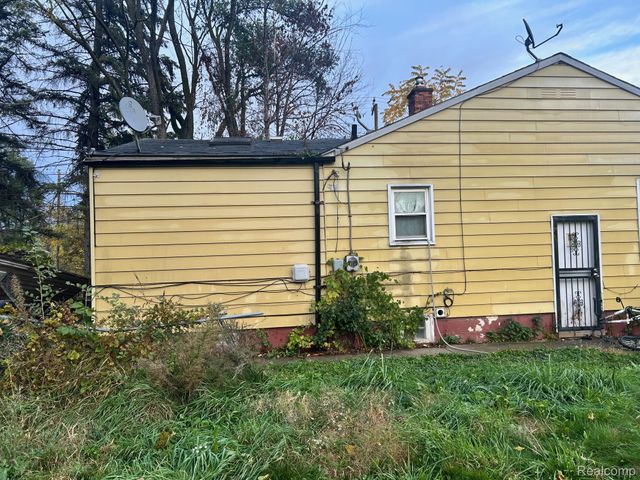 13245 Tacoma Street, Detroit, MI 48205