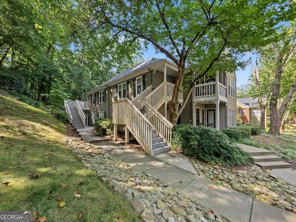 306 Bainbridge Drive, Sandy Springs, GA 30327 — photo 5