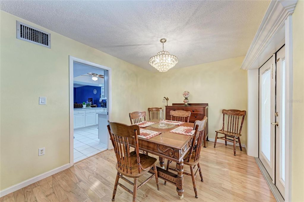 Image 22 of property listing at 6207 COURTSIDE DRIVE 23, Bradenton, FL 34210