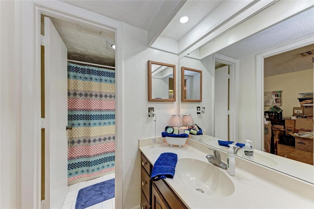 Image 26 of property listing at 6207 COURTSIDE DRIVE 23, Bradenton, FL 34210