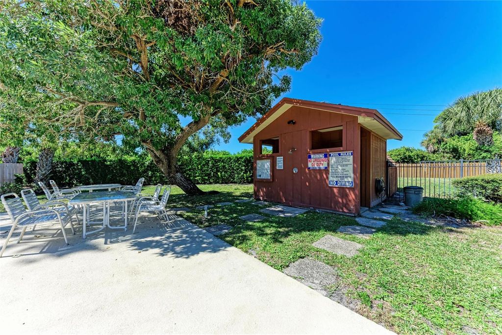 Image 47 of property listing at 6207 COURTSIDE DRIVE 23, Bradenton, FL 34210