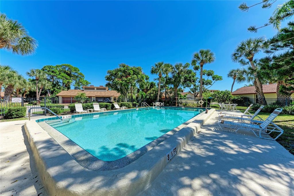 Image 49 of property listing at 6207 COURTSIDE DRIVE 23, Bradenton, FL 34210