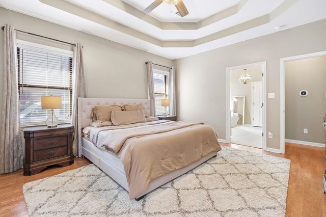 8215 HUNTERS MEADOW LN, Bartlett, TN 38002