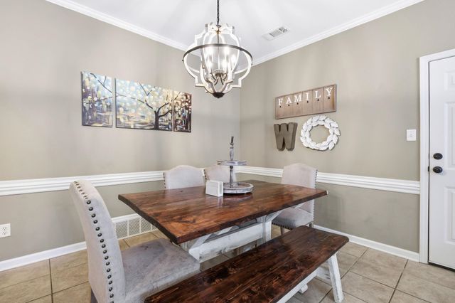 8215 HUNTERS MEADOW LN, Bartlett, TN 38002