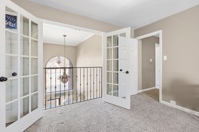 8215 HUNTERS MEADOW LN, Bartlett, TN 38002