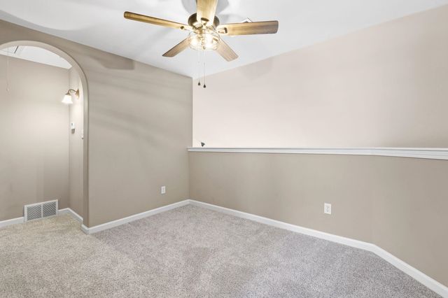 8215 HUNTERS MEADOW LN, Bartlett, TN 38002