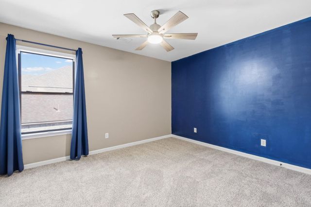 8215 HUNTERS MEADOW LN, Bartlett, TN 38002