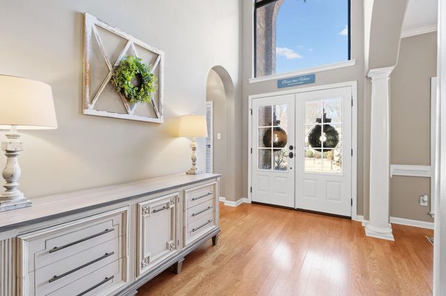 8215 HUNTERS MEADOW LN, Bartlett, TN 38002