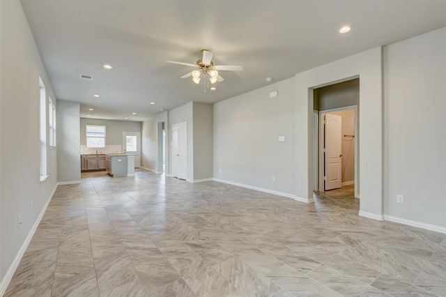 2202 Windy Grove Drive, Texas City, TX 77568