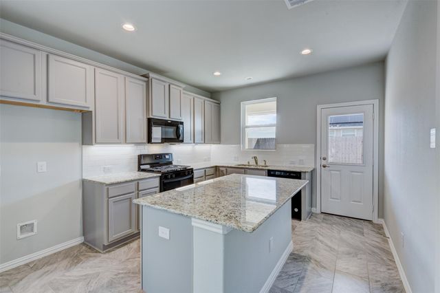 2202 Windy Grove Drive, Texas City, TX 77568