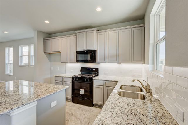 2202 Windy Grove Drive, Texas City, TX 77568