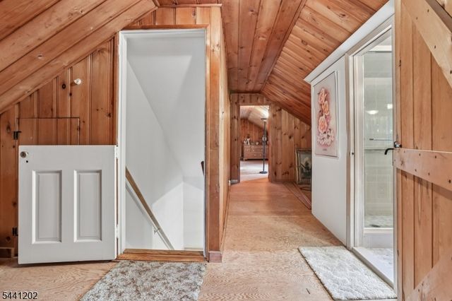 14 Saddle River Ro, Woodcliff Lake Boro, NJ 07677