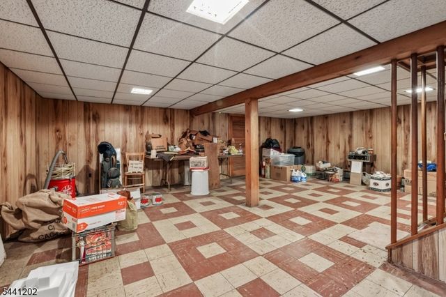 14 Saddle River Ro, Woodcliff Lake Boro, NJ 07677