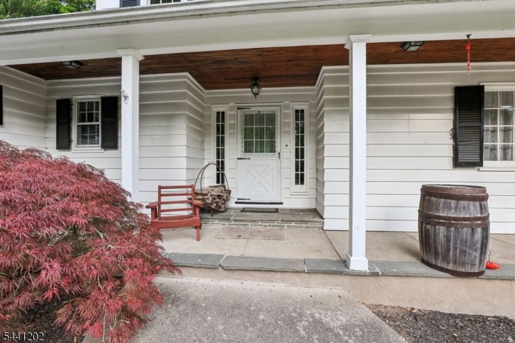 14 Saddle River Ro, Woodcliff Lake Boro, NJ 07677 — photo 2