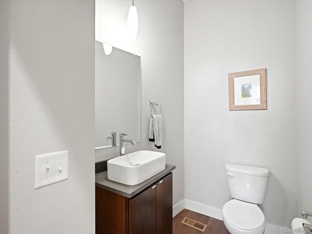 8431 E 33rd Avenue, Denver, CO 80238