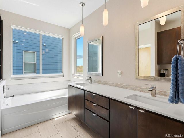 8431 E 33rd Avenue, Denver, CO 80238