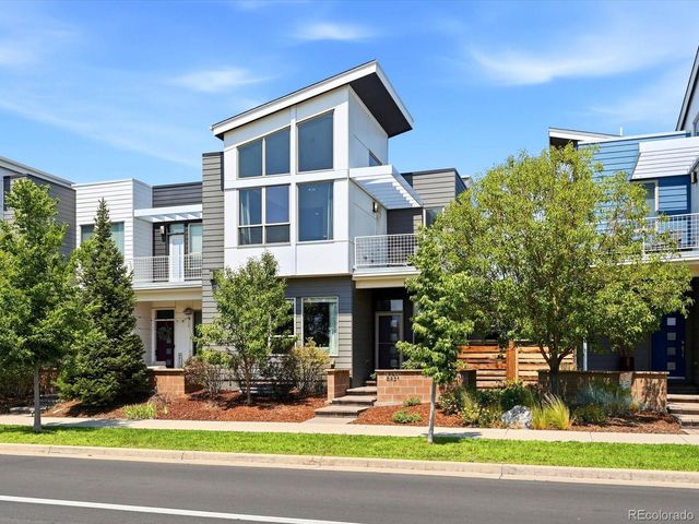 8431 E 33rd Avenue, Denver, CO 80238