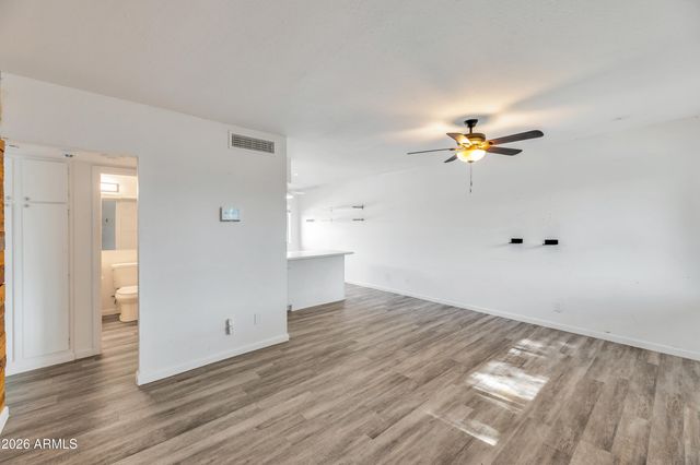 749 E MONTEBELLO Avenue 229, Phoenix, AZ 85014