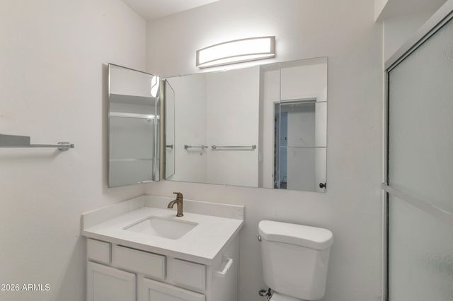 749 E MONTEBELLO Avenue 229, Phoenix, AZ 85014