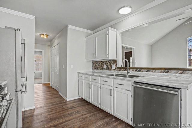 3752 S 214th East Avenue, Broken Arrow, OK 74014