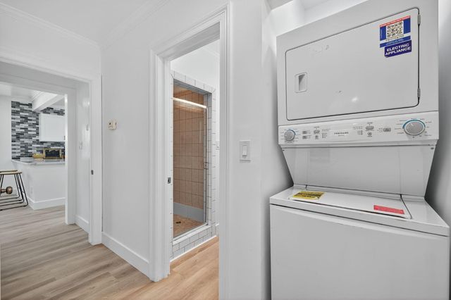 2725 Harkness St, Sacramento, CA 95818