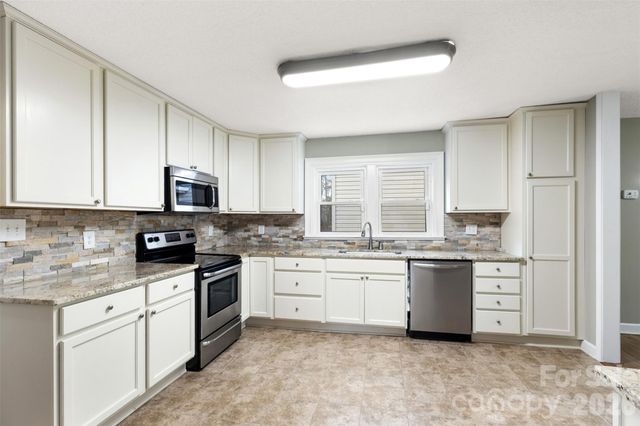 1751 Robert Martin Road, Catawba, NC 28609