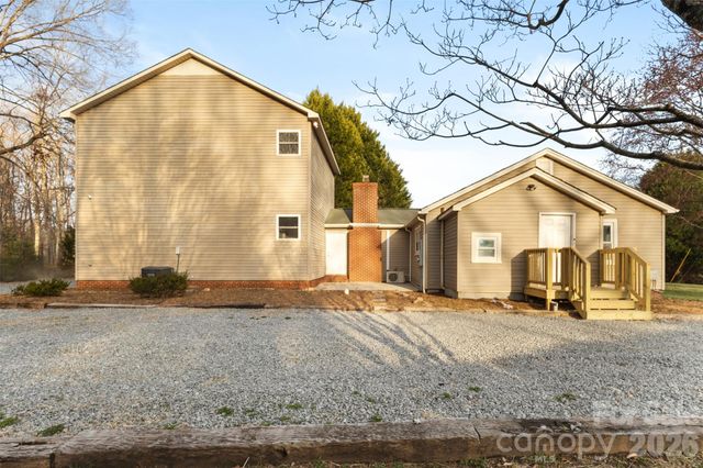 1751 Robert Martin Road, Catawba, NC 28609
