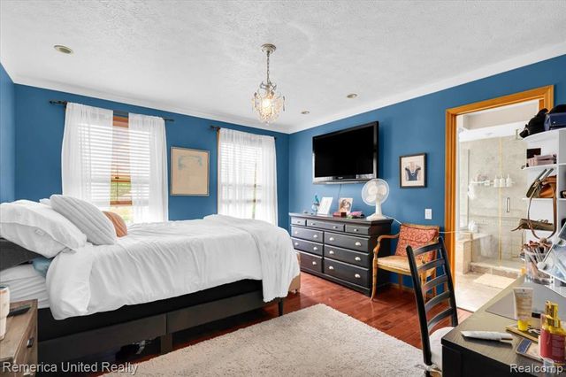 9422 Deer Creek Court, Brighton, MI 48114