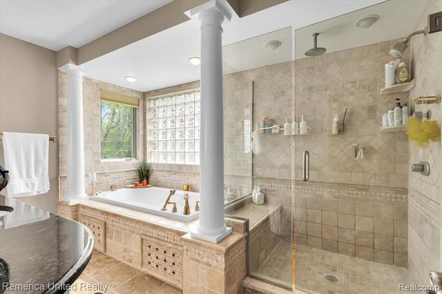 9422 Deer Creek Court, Brighton, MI 48114