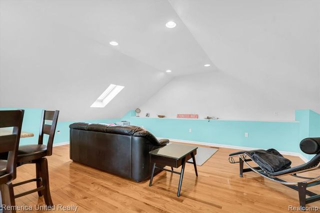 9422 Deer Creek Court, Brighton, MI 48114