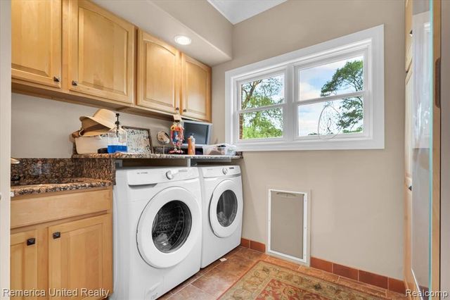 9422 Deer Creek Court, Brighton, MI 48114