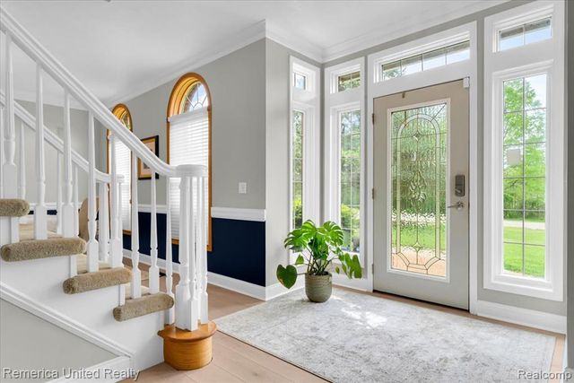 9422 Deer Creek Court, Brighton, MI 48114