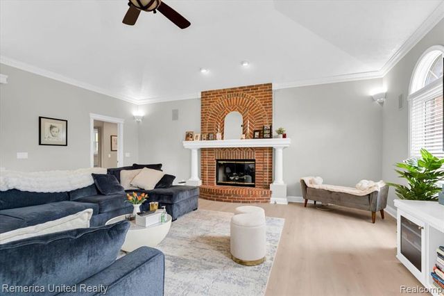 9422 Deer Creek Court, Brighton, MI 48114