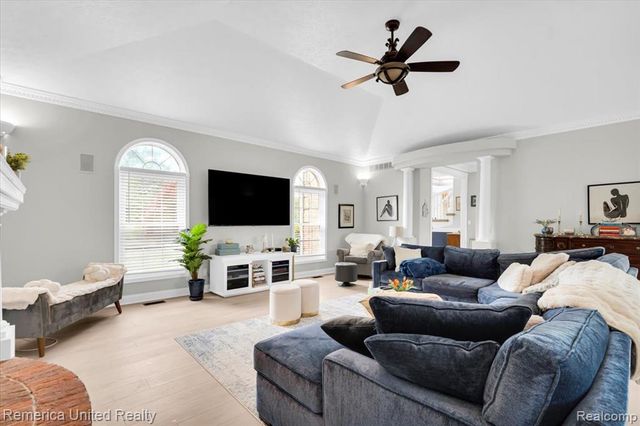 9422 Deer Creek Court, Brighton, MI 48114