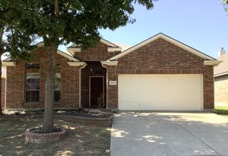 2644 Twinflower Drive, Fort Worth, TX 76244