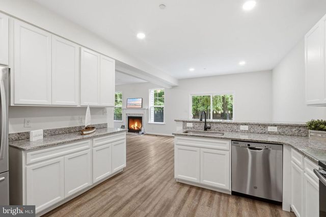124 RIVERSIDE DR, Chester, MD 21619