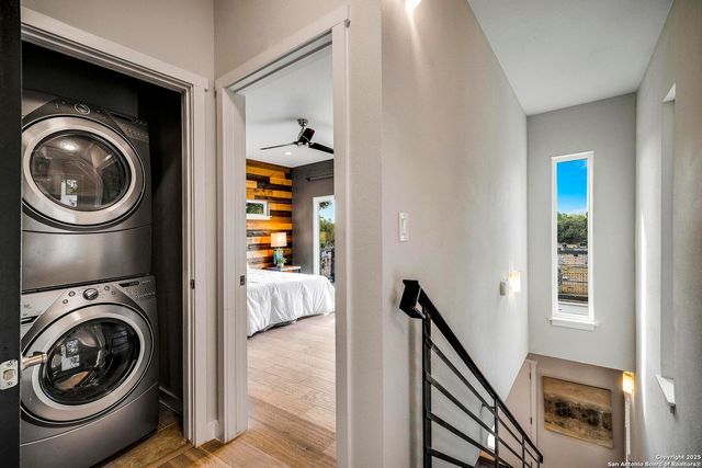 1417 E Crockett, San Antonio, TX 78202