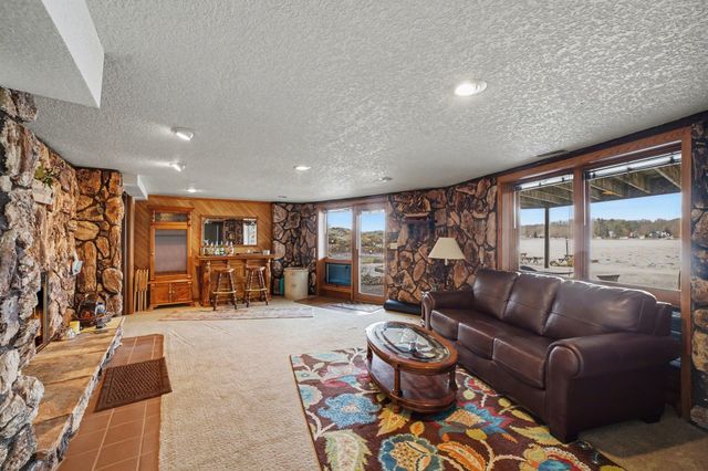 1116 Fairway Drive, Lake Isabella, MI 48893