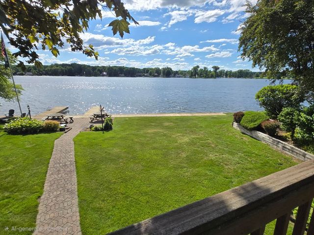 1116 Fairway Drive, Lake Isabella, MI 48893