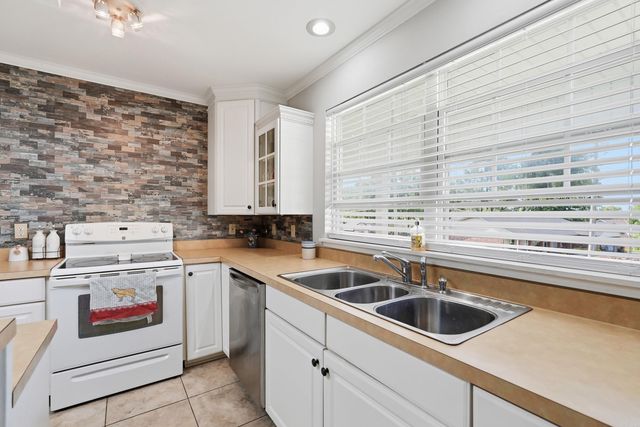31 Azalea Circle, Benton, AR 72019