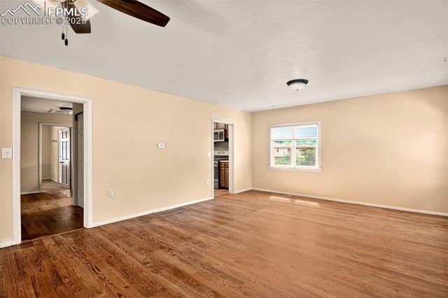 107 Oak Place, Manitou Springs, CO 80829