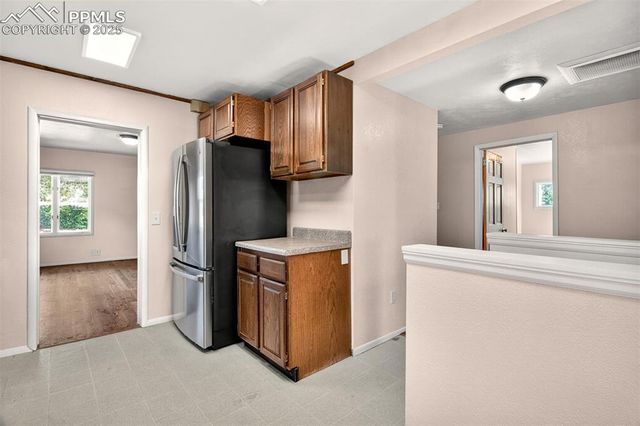 107 Oak Place, Manitou Springs, CO 80829