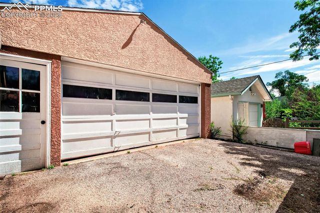 107 Oak Place, Manitou Springs, CO 80829